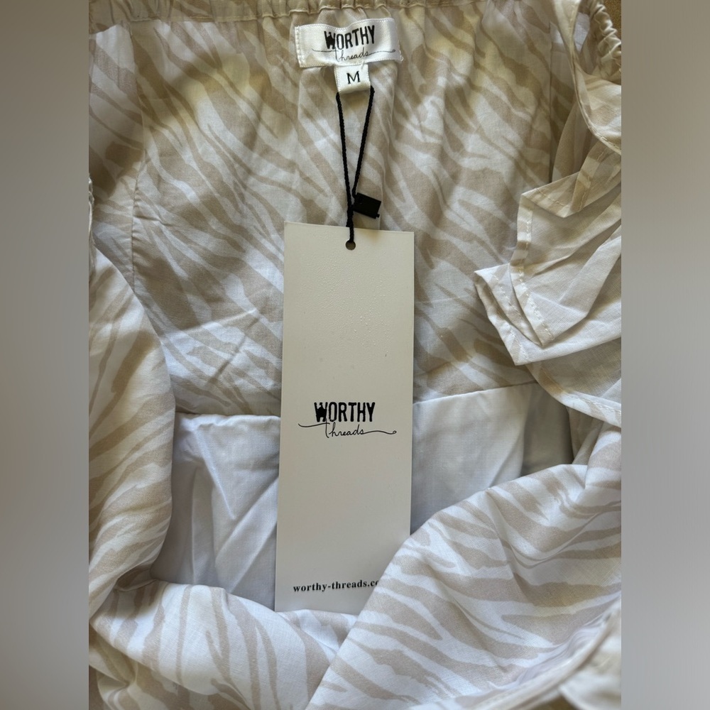Worthy Threads Dress - Picture 2 of 3